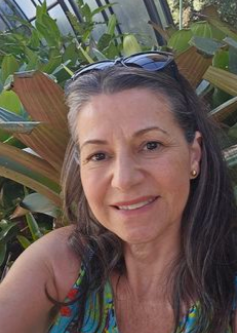 <em>Laura C.</em>